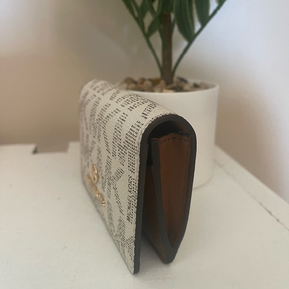 ↠ SOLD ↞ - Picture 3 of 7